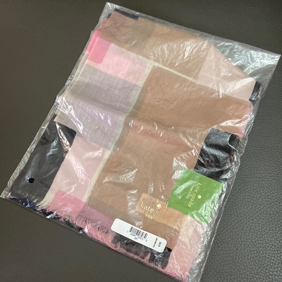 Brand New Kate Spade roasted peanut empire geo wool square scarf - Picture 1 of 3
